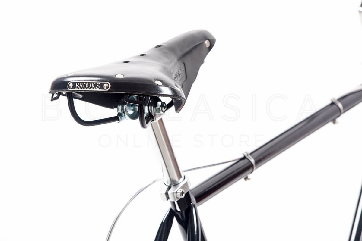Como montar el cubrecadenas de la bicicleta Capri Berlin Man 6v -  Biciclasica.com 