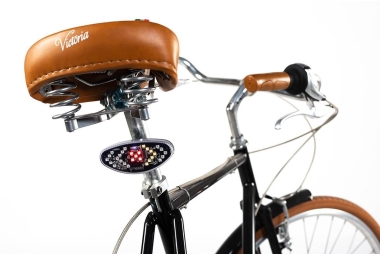 Intermitentes, luz de freno y luz delantera en todas las bicicletas -  Iberobike